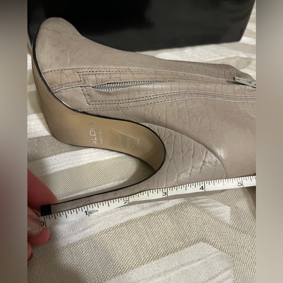 NWT ALDO Silver, Grey textured Leather stiletto booties - Picture 7 of 10